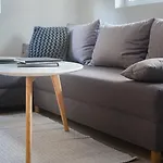 Hifive Apartment