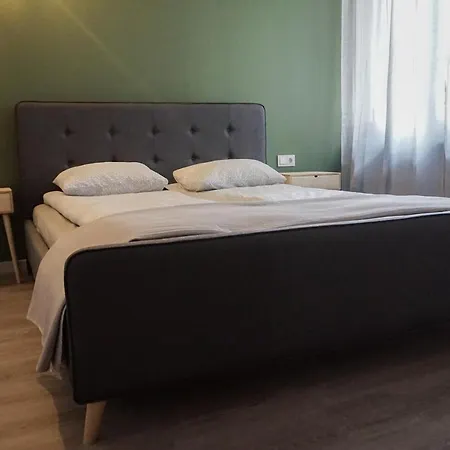 公寓 Hifive 大特尔诺沃